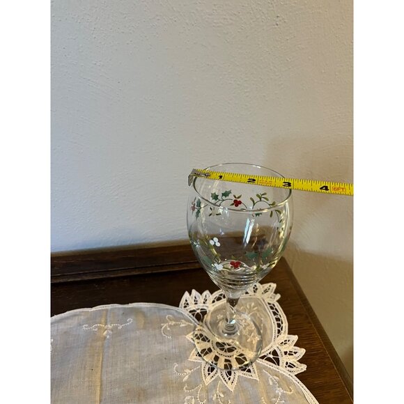 Pfaltzgraff Winterberry Wine Glass - Picture 3 of 4